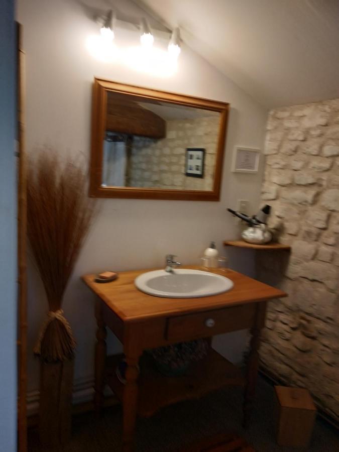 Le Clos Des Fayes Berthegon Exterior photo